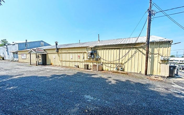 1779 W. Trindle Road