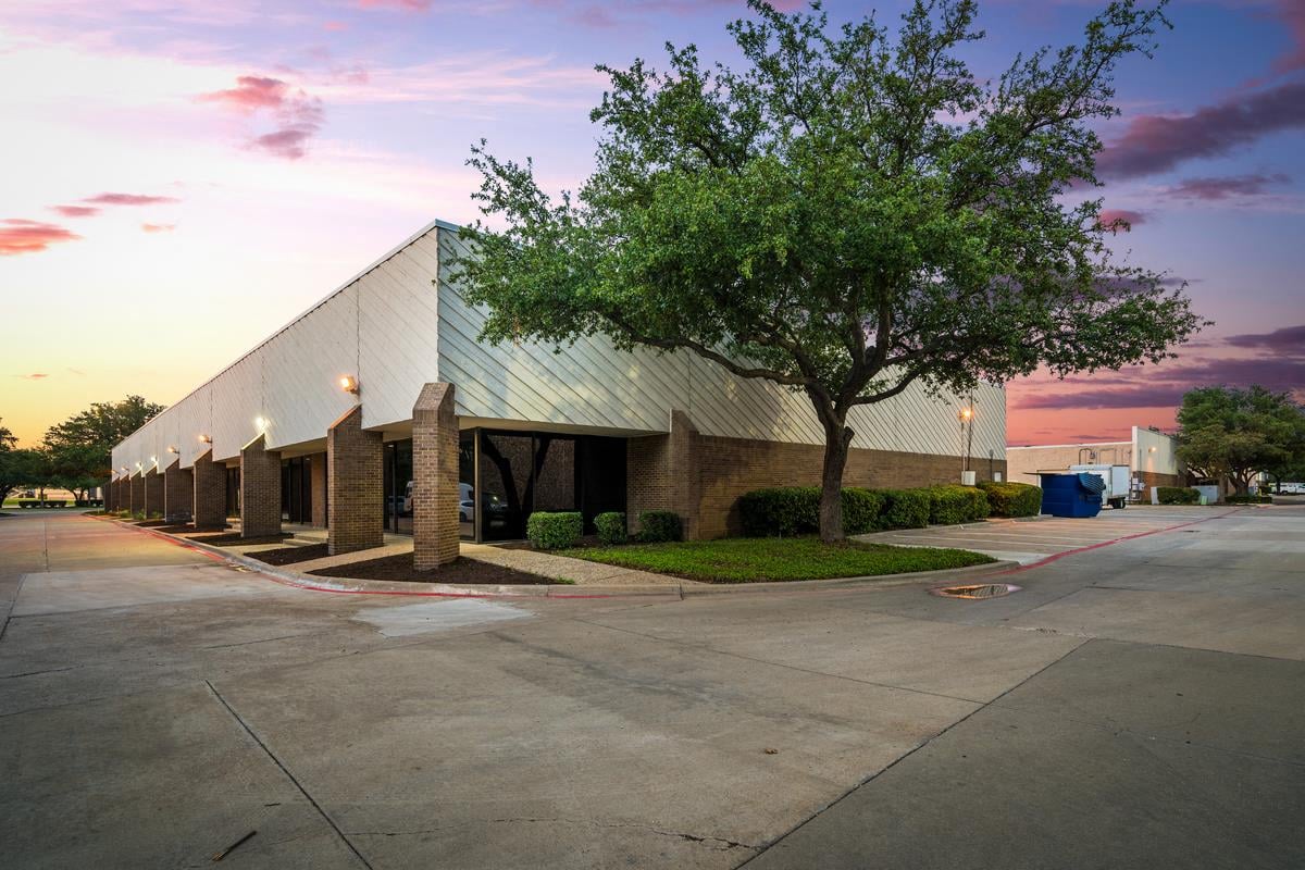 Valwood Business Center