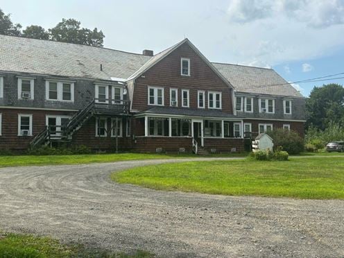 12 Units in Greenfield MA