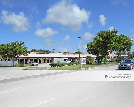 Retail space for Rent at 20701 NW 2nd Avenue in Miami Gardens