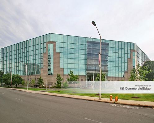 BLT Financial Center - 200 Elm Street