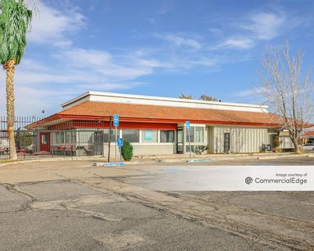 Retail space for Rent at 13656 Navajo Road in Apple Valley