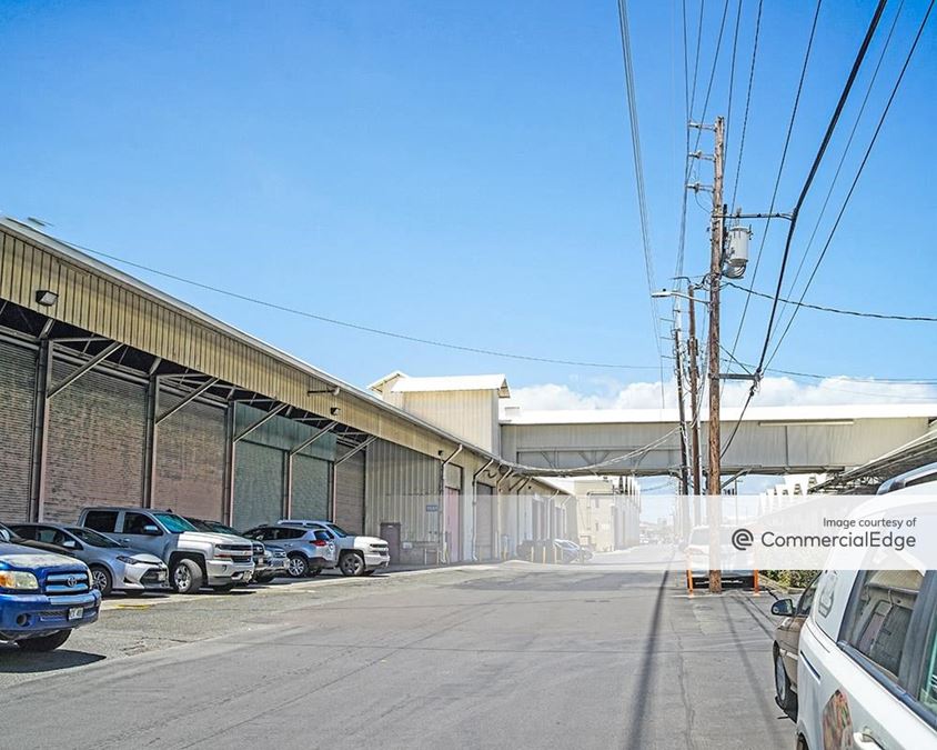 1488 Hart Street & 1555 Kalani Street