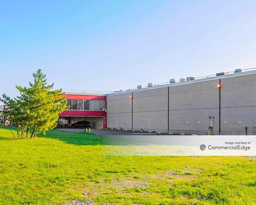 600 Food Center Drive, Bronx - Industrial Space For Lease