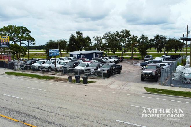 Car Lot/Commercial Space for Lease Sarasota