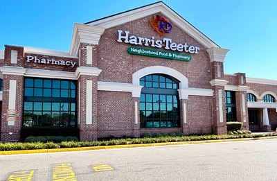 K & K Square Shopping Center