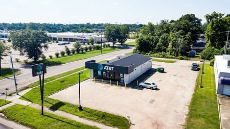 Photo of commercial space at 1220 E Highland Ave  in Selma