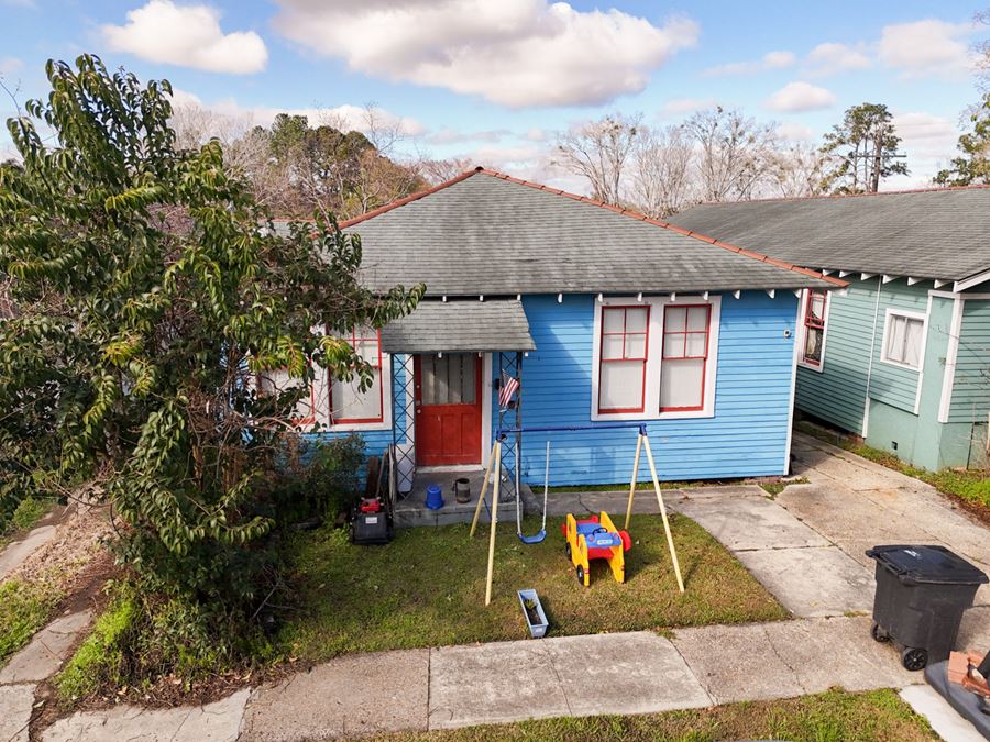 Triplex Portfolio in Historic Spanish Town Neighborhood