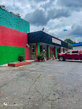 Freestanding Commercial Building | ±2,526 SF