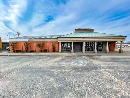 Photo of commercial space at 4901 S Pennsylvania Ave in Oklahoma City