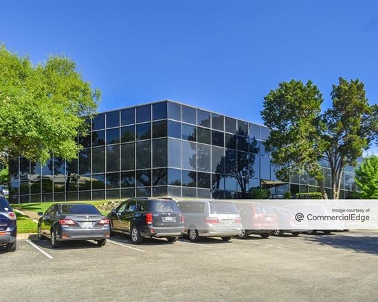 Westlake Oaks Executive Park