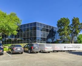 Westlake Oaks Executive Park