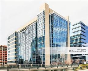 4 Waterway Square Place