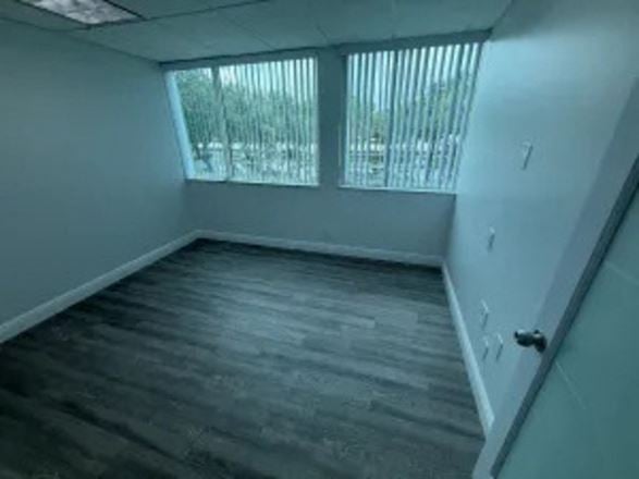 1743 SF Suite 203E PROFESSIONAL & MEDICAL OFFICE SPACE FOR LEASE