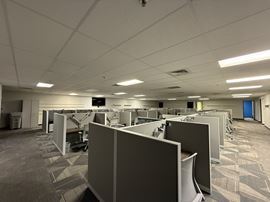 7400 Plaza Mayor