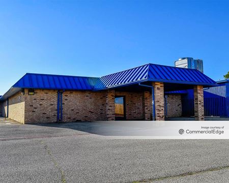 Commercial space for Rent at 2219 West Euless Blvd in Euless