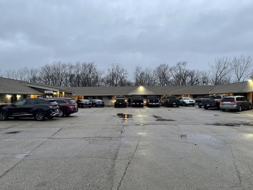 Economy Inn & Suites Ashtabula Ohio