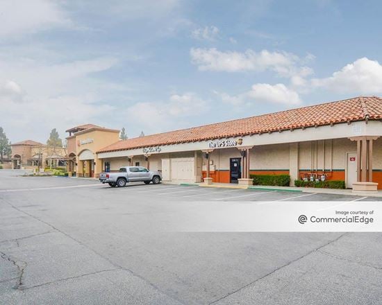 Camarillo Village Square