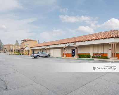 Camarillo Village Square