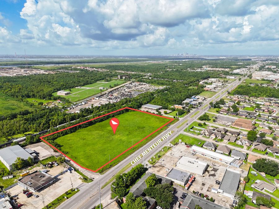 ±6.77-Acre Development Site with ±700 FT Frontage