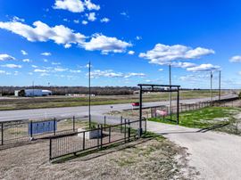 11639 E US-175