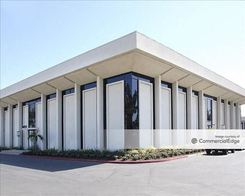 Tustin Financial Plaza - North & West Buildings