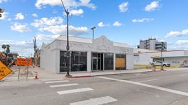 952 E Elizabeth St