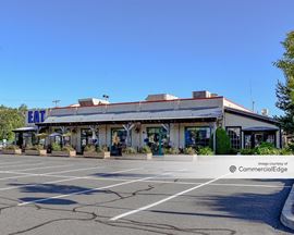 Shops at Saugus