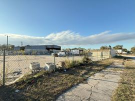 8911 N 12th St- Industrial warehouse and storage
