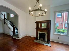 482 New St