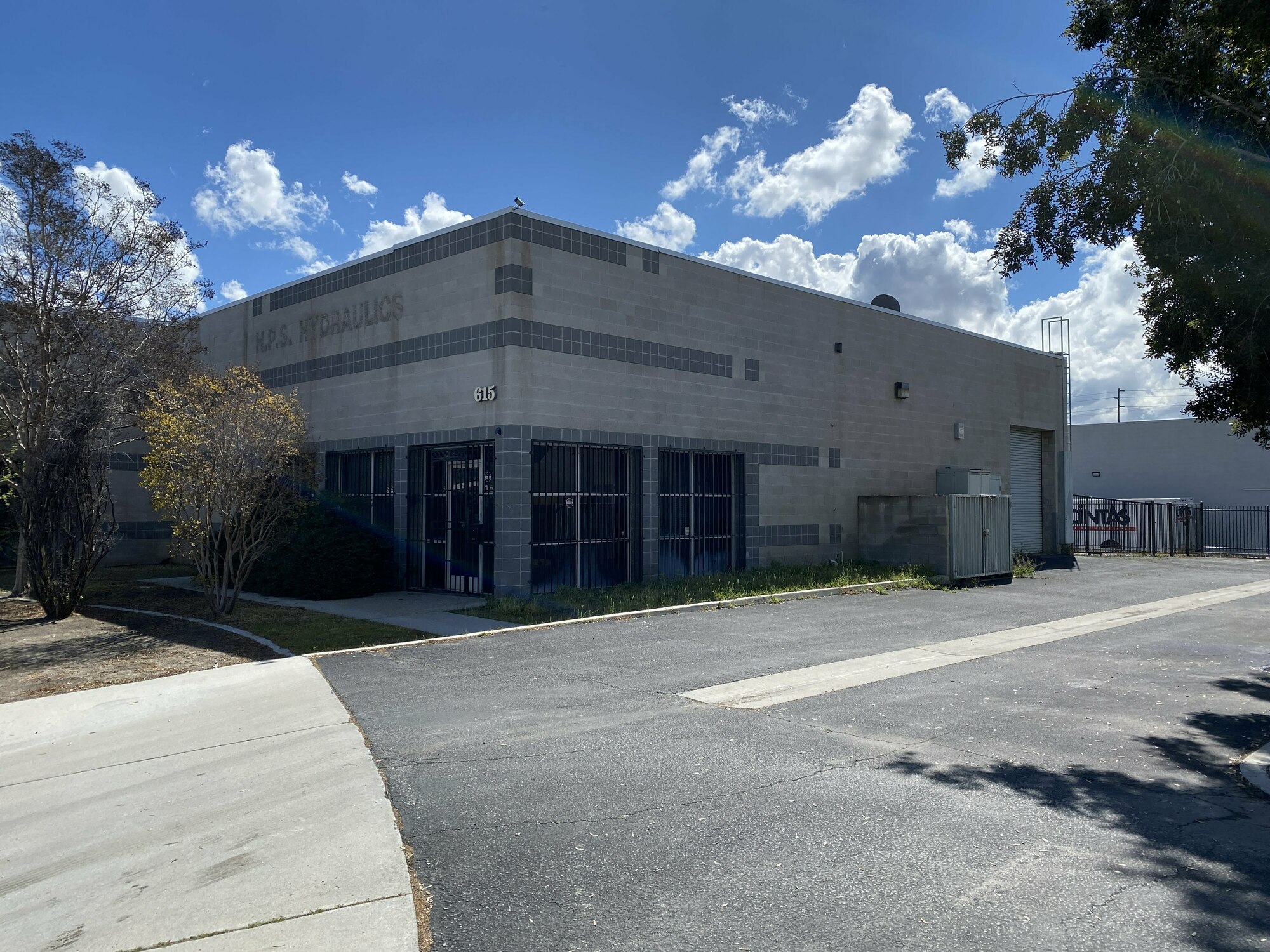 615 Oak Ct, San Bernardino, CA 92410
