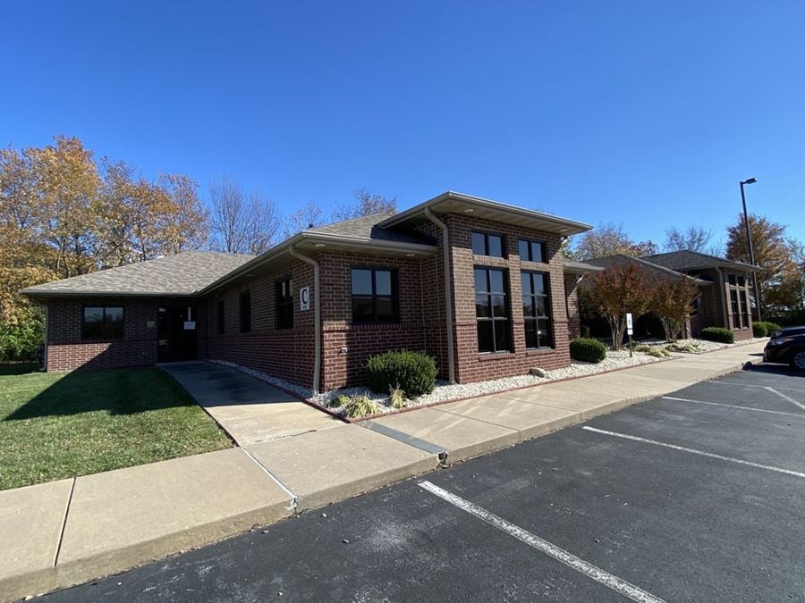 1,037' Class A Office For Lease near Republic & Campbell