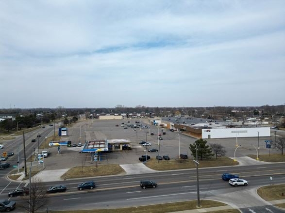 33100-33250 Schoenherr Road