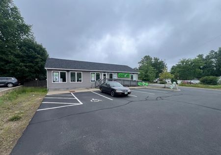 Retail space for Sale at 506 High St in Somersworth