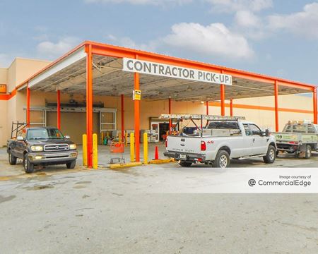 Photo of commercial space at 950 SE 12th Street in Hialeah