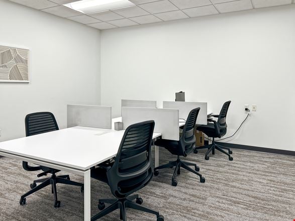 Regus - Bloomington - 4470 W 78th Street Cir