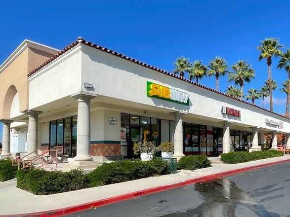 Highland Village Plaza