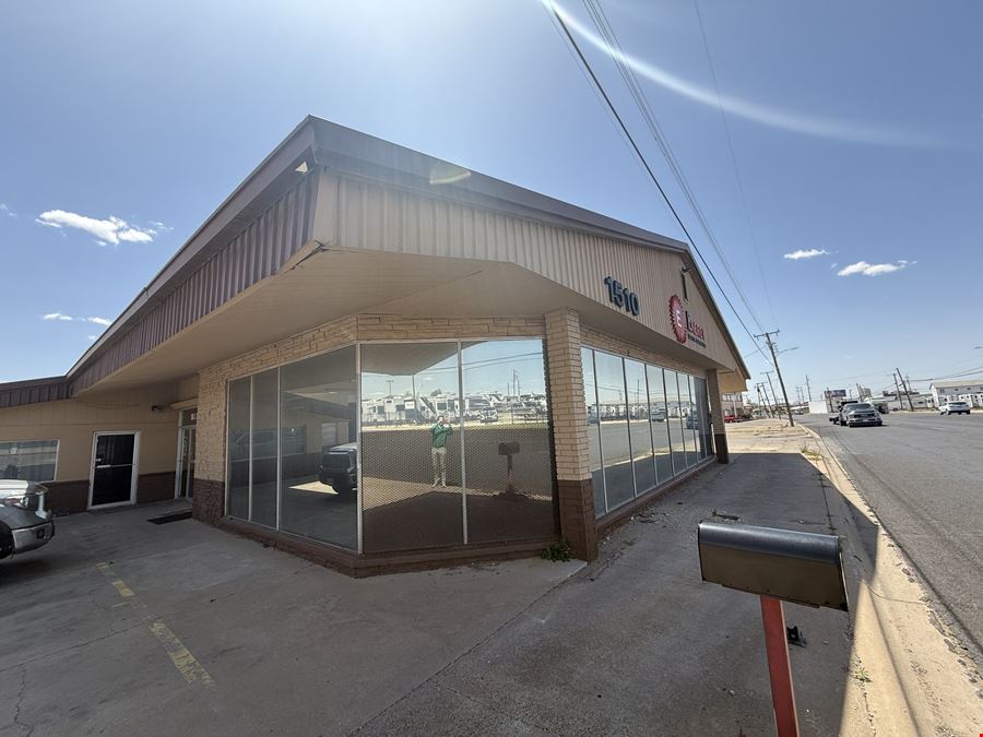 Storefront and Warehouse on Business I-20