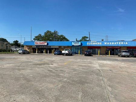 Retail space for Sale at 8104 West Tidwell Road in Houston