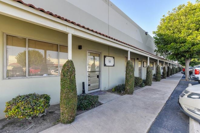 Fullerton Business Center