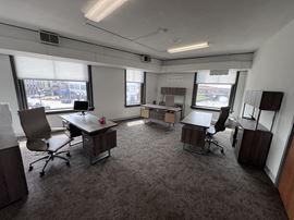31 W Downer Pl, Suite 203, Aurora, IL 60506