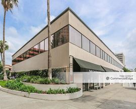 Barrington Plaza Commercial