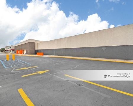 Retail space for Rent at 3701 Lapeer Rd in Flint