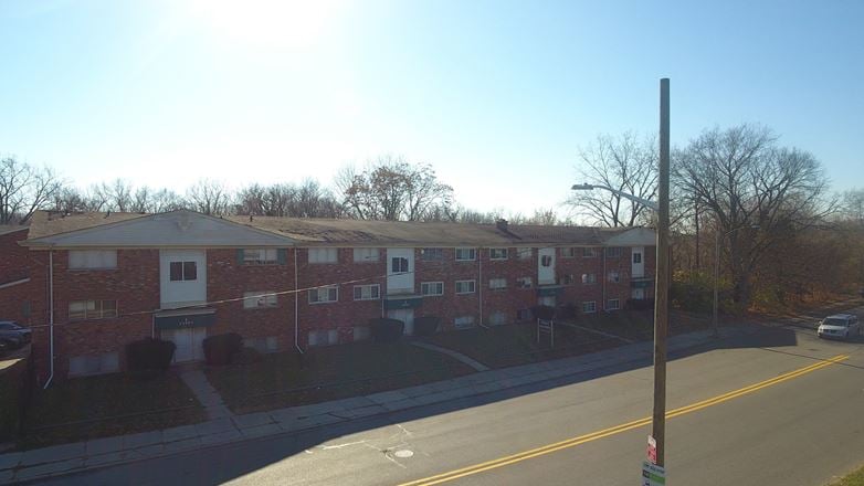 Fenkell Apartments