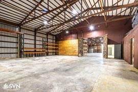 9,211 SF Industrial Building For Lease