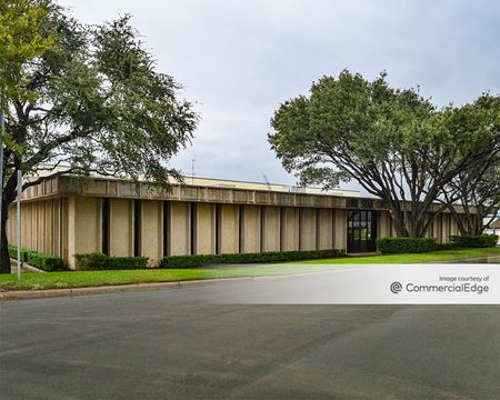 Industrial space for Rent at 700 North Wildwood Drive in Irving