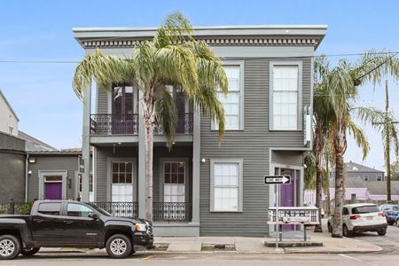 Office space for Sale at 1582 Magazine Street in New Orleans