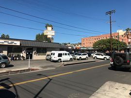 Turn Key Nail Salon in Bustling Hollywood Shopping Center