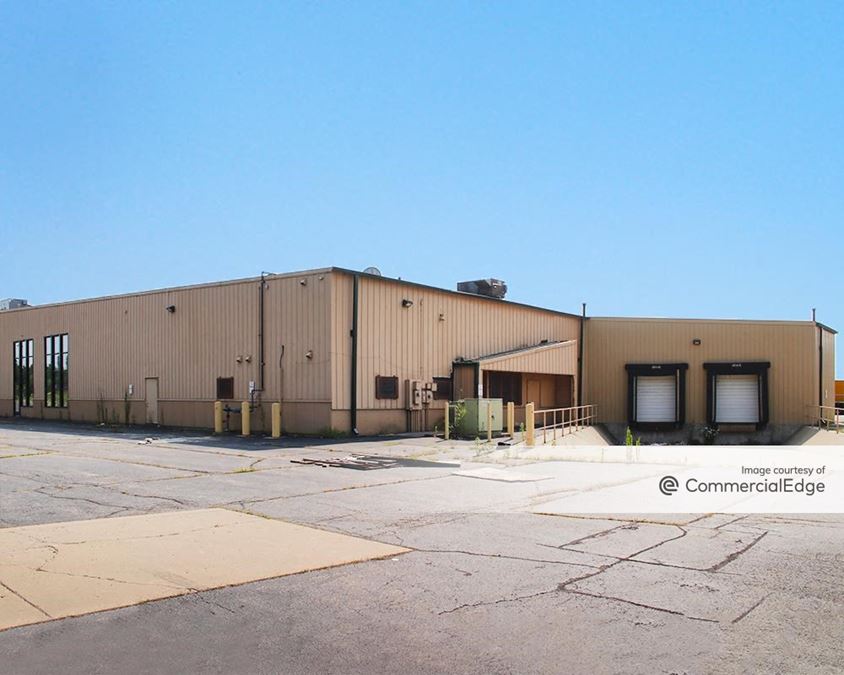 800 Cog Circle, Crystal Lake Retail Space For Lease