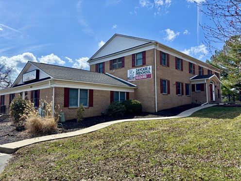 Listing #17 - 2884 Summit Bridge Rd, Bear, DE